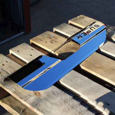 SCANIA R STREAMLINE chrome lath side skirts...