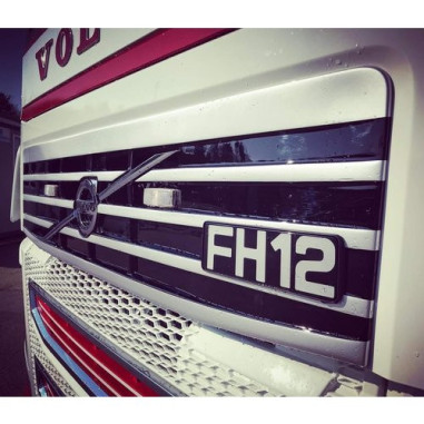 STYLING FRONTPANEL GRILL VOLVO FH4 CLASSIC