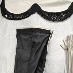 SET OF TRUCK CURTAINS 2