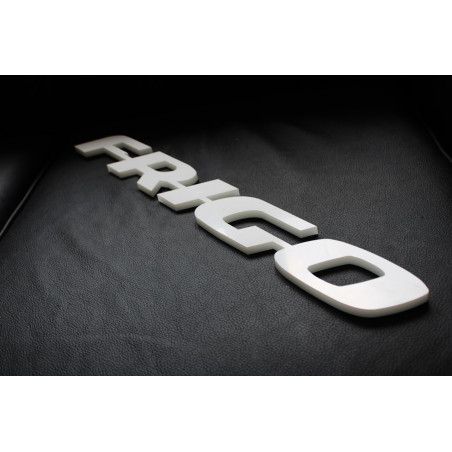 EMBLEMA IN PLASTICA F-R-I-G-O