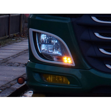 Voor DAF XF 106 E6 ORANJE DAGRIJVERLICHTING SET