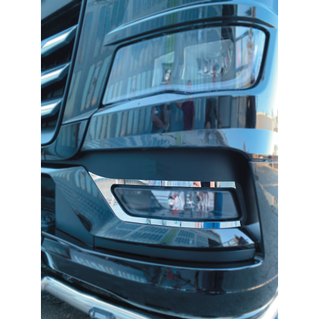MAN TGX 21+ CHROME BUMPER LAMP FRAME