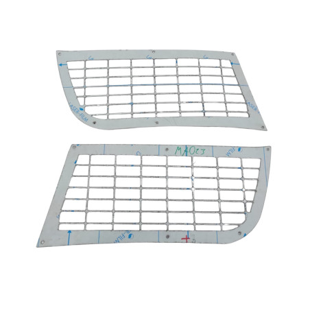 MAN TGX 21+ CHROMOVÁ ČELOVKA DEKORATIVNÍ SÍŤ