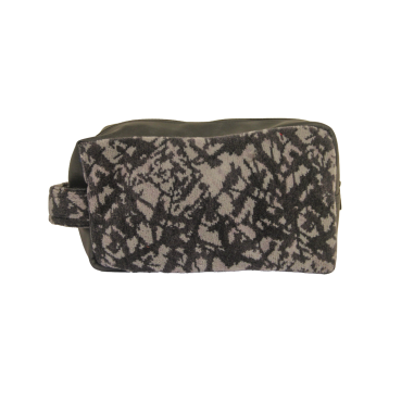 COSMETIC BAG GRAY DANISH PLUSH