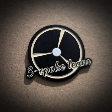 3-SPOKE TEAM PIN