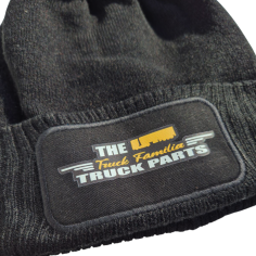 ZIMSKA KAPA S POMPONOM "THE TRUCK FAMILIA" 2