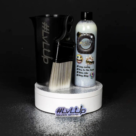 LvLUp TIRESHINE SILVER SPARK GLITTER 250ML PREPARACIÓN PARA EL CUIDADO DE NEUMÁTICOS