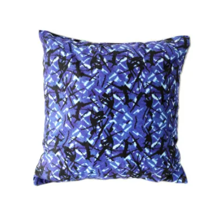 CONJUNTO DANÉS: CORTINAS DE FELPA AZUL + ROLLOS + ALMOHADA + DADOS