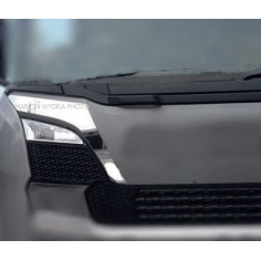 SCANIA NG NEHRĐAJUĆE TRAKE SA HALOGENOM U CENTRU