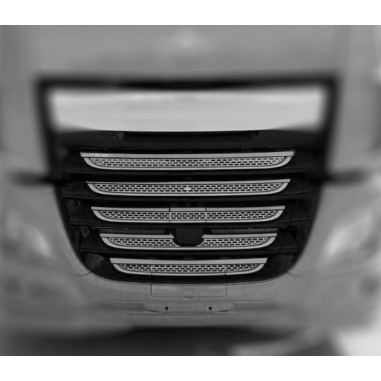 GRILLE EN ACIER INOXYDABLE CHROMÉ DAF XF E6