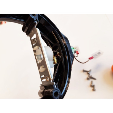 HELLA SVJETILJKA ZA OGLEDALO NARANČASTO CRVENA